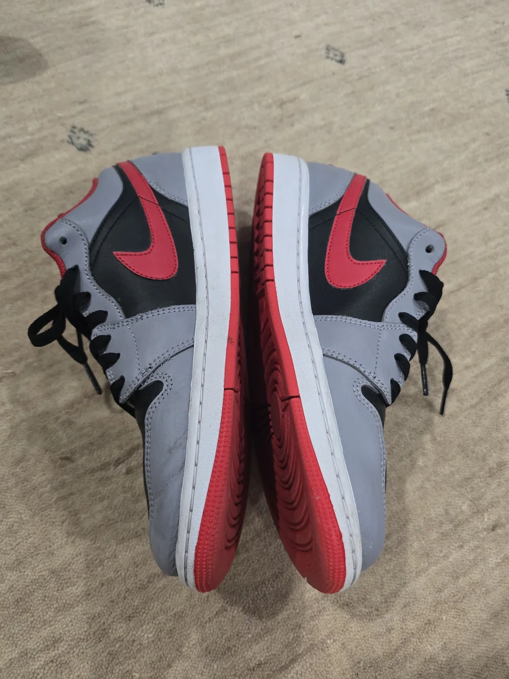 Nike Air Jordan 1 Low-Top Sneakers - Black/Gray/Red
